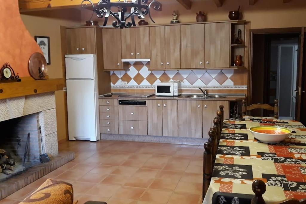 Casa Rural La Teja - Lagunas De Ruidera 오사 데 몬티엘 외부 사진